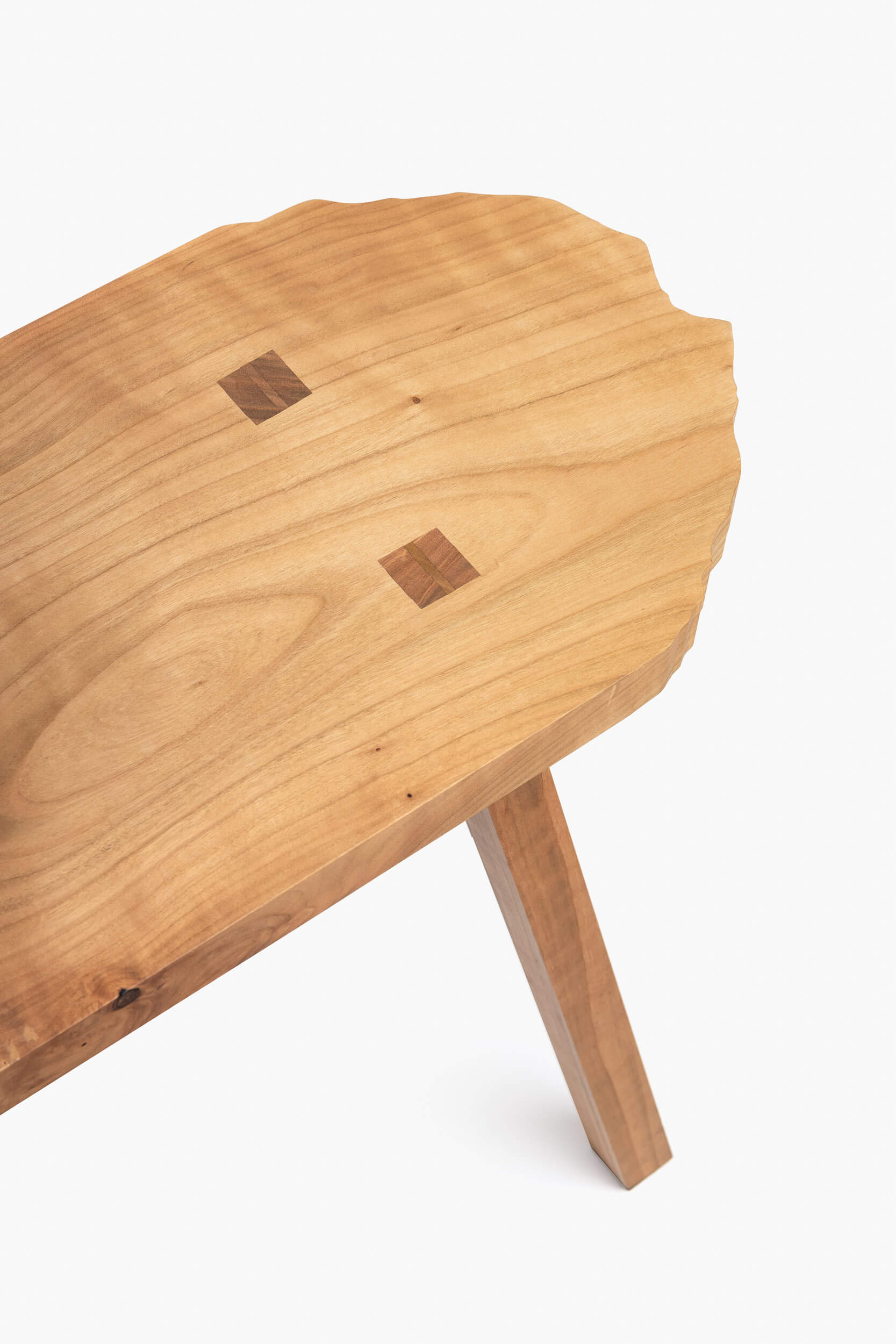 YALI MOUNTAIN BENCH