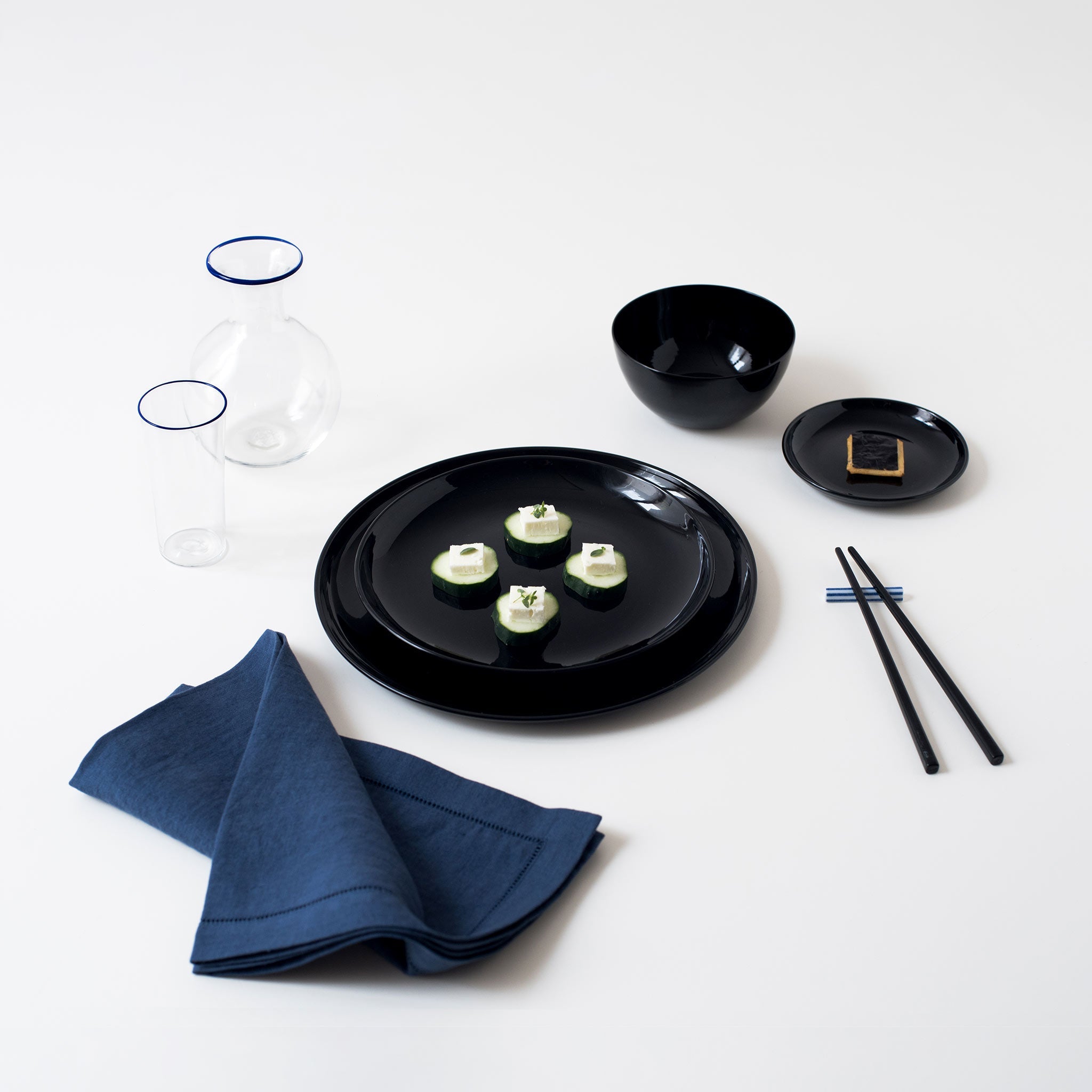 YALI PASTA DI VETRO PLATE BLACK