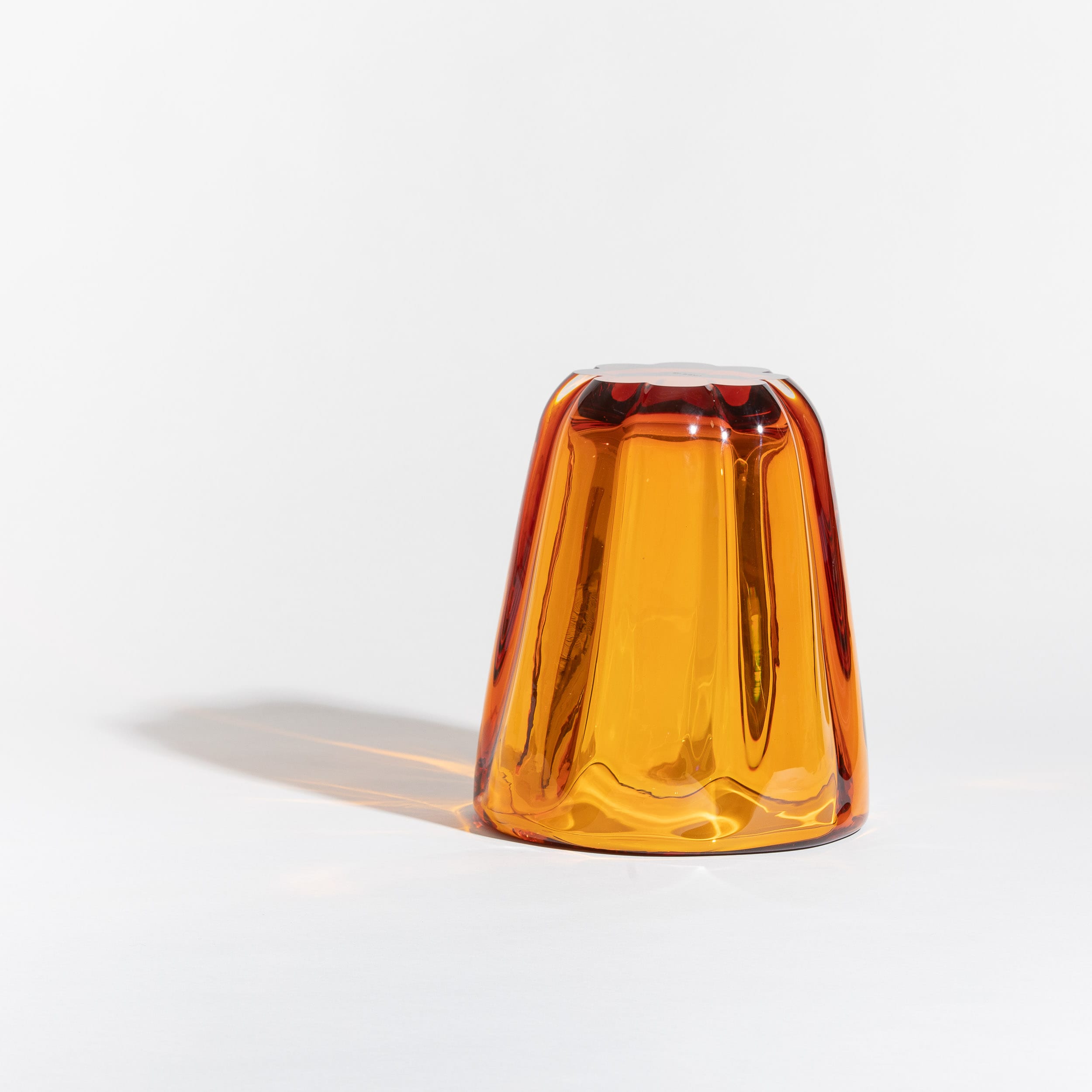 YALI FIORI CONICO VASE AMBER