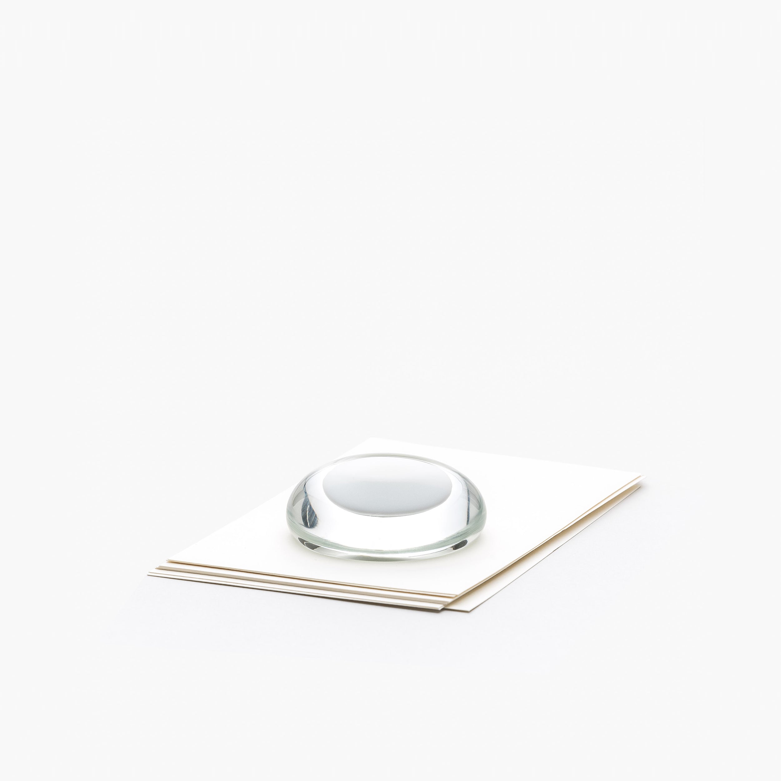 YALI PAPERWEIGHT WHITE